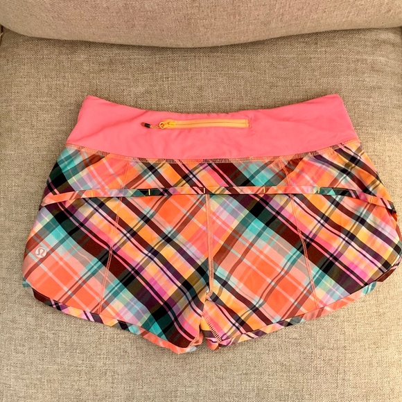Lululemon Plaid Colorful Athletic Workout Summer Shorts Sz 4 - Picture 2 of 6